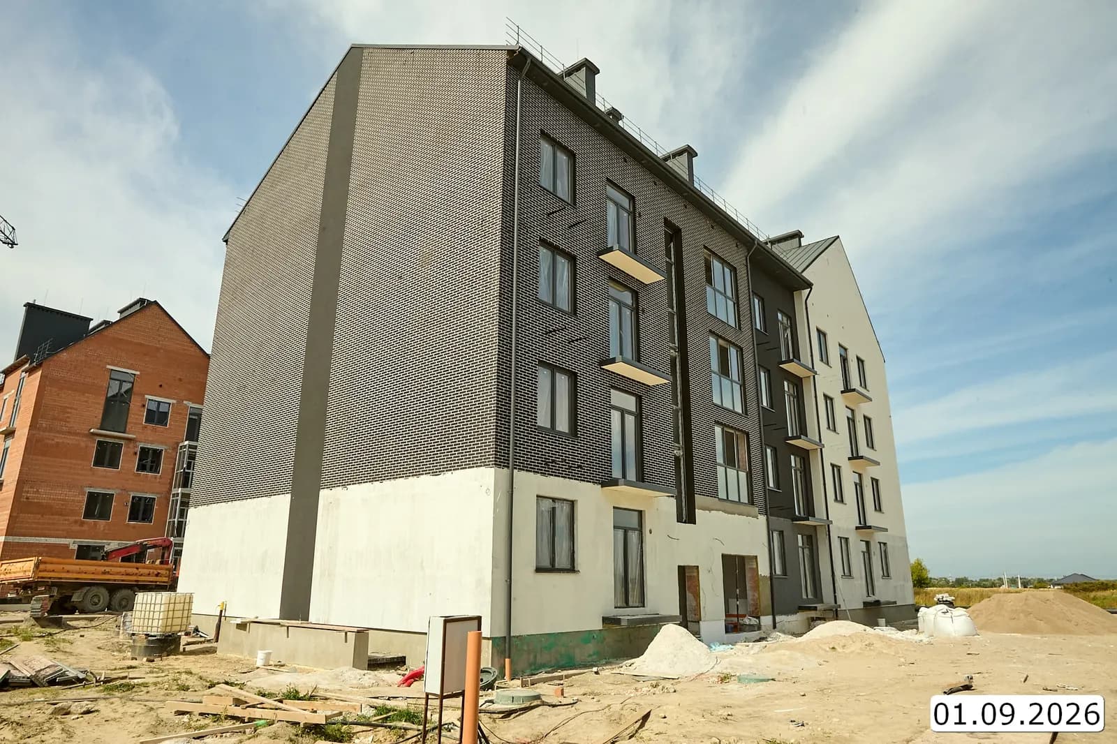Жилой дом, Поселок Луговое: ход строительства, сентябрь 2026